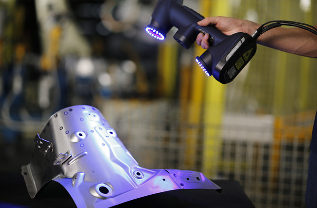 Erfassung des Lochdurchmessers von Blechteilen